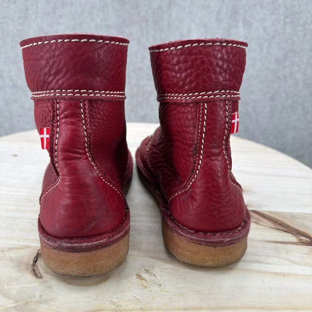 Duckfeet Odense Boots Womens Size 9 Red Leather Wool Lined Crepe Sole Danish 39
